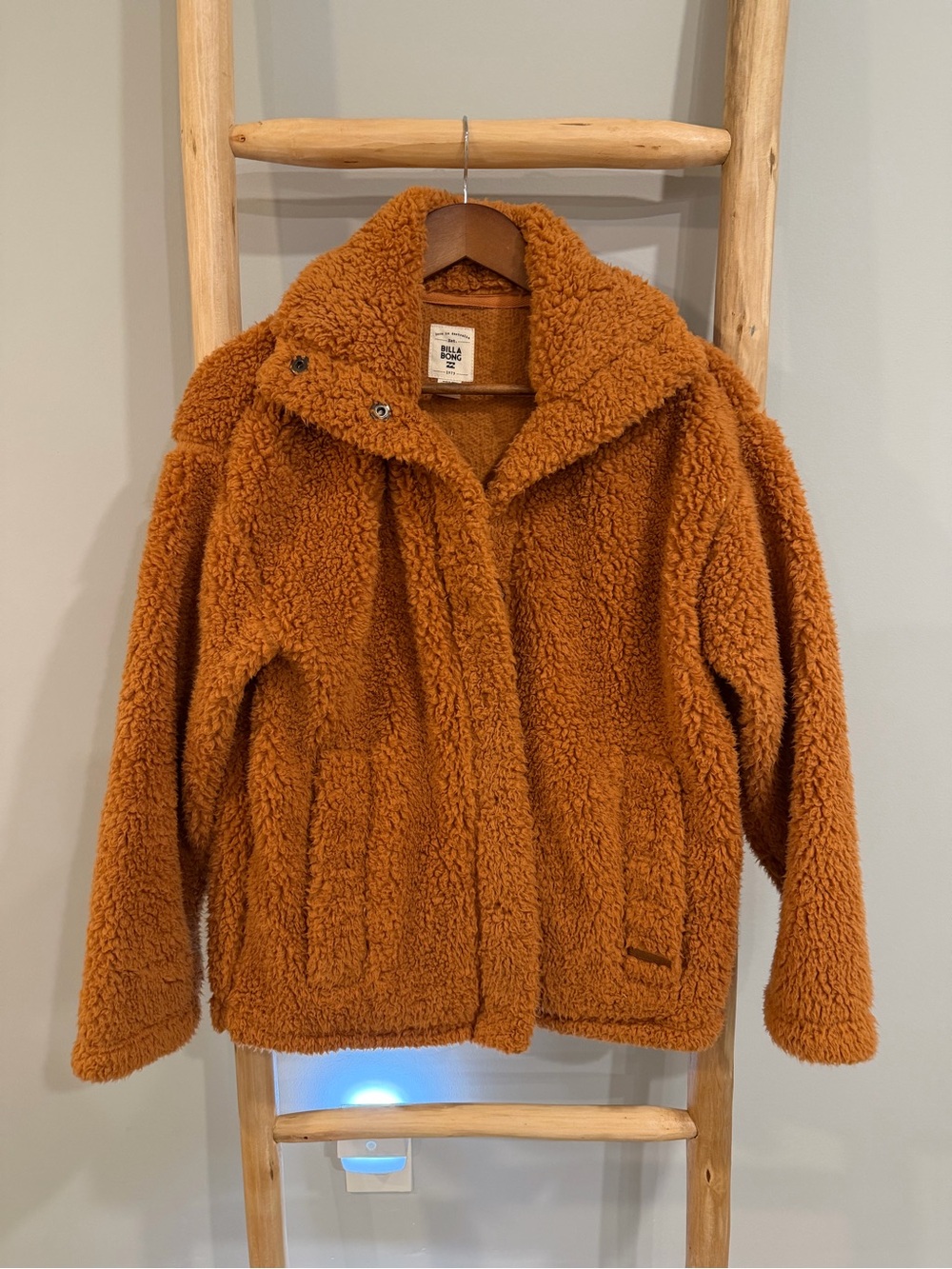 Billabong Teddy Sherpa Jacket in Rust